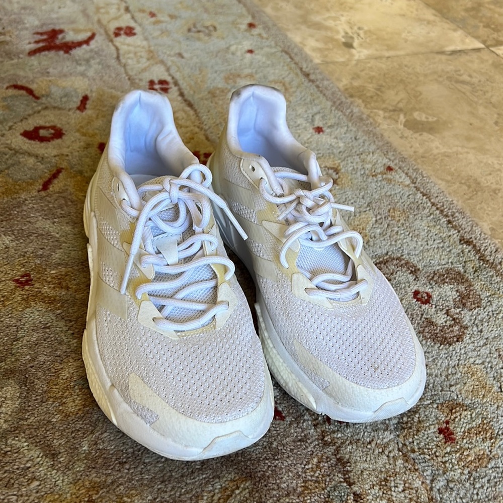 Women Adidas Jetboost White Size 61/2 Gently worn